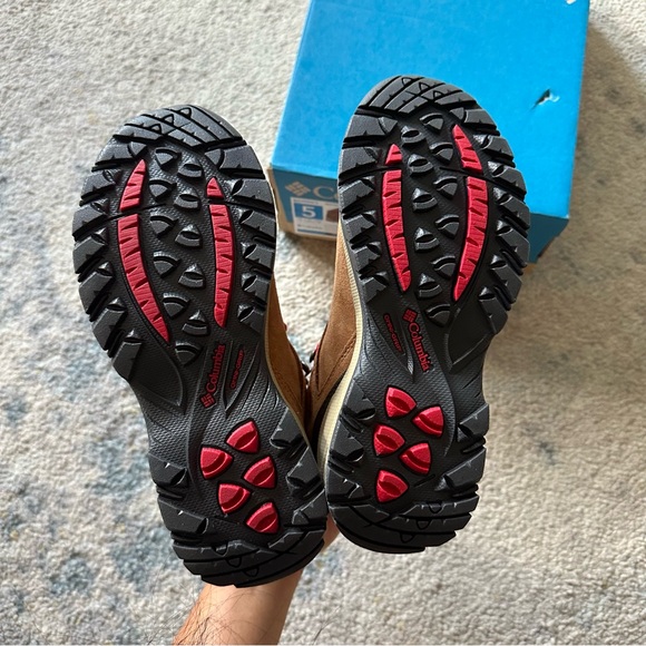Columbia Newton Ridge Plus II Boots Sze 5 - Picture 4 of 5